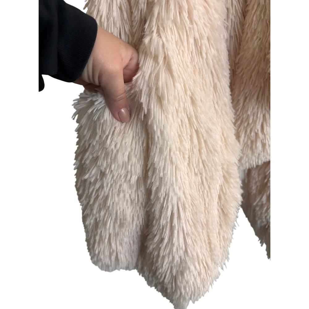 DEMOCRACY‎ Womens Cream Fuzzy Faux Fur Sleeveless Vest Jacket XS - Picture 4 of 6